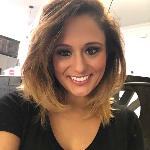 Meet your Posher, Katie - Picture 1 of 1